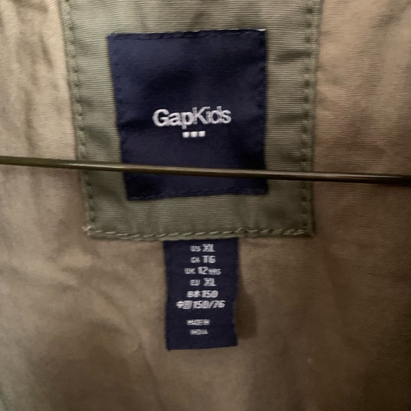 Gap Kids quilted jacket - Picture 3 of 9